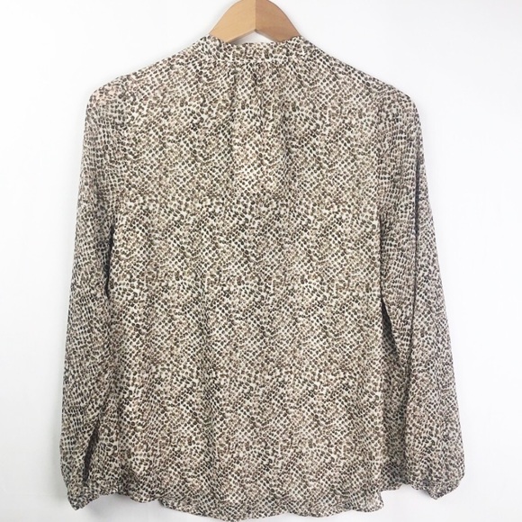 DR 2 Animal Print Pussy Bow Blouse - Picture 2 of 8